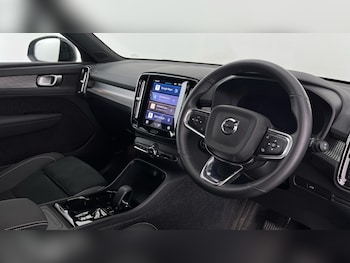 Used Volvo XC40 2025 for sale - 76501454: Photo