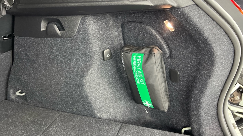 Used Volvo XC40 2025 for sale - 76501454: Photo 56