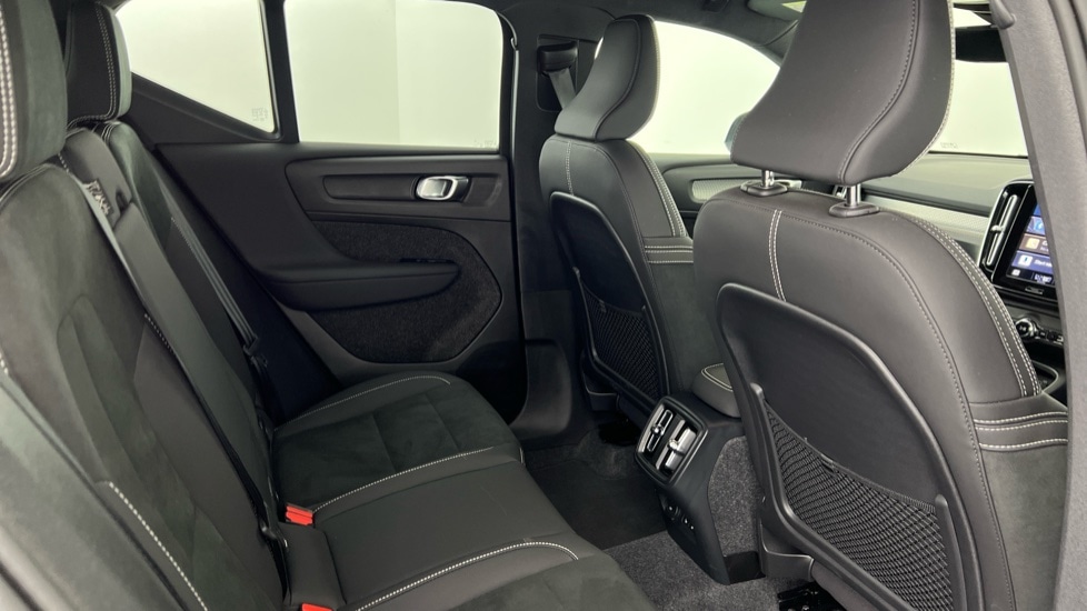 Used Volvo XC40 2025 for sale - 76501454: Photo 6