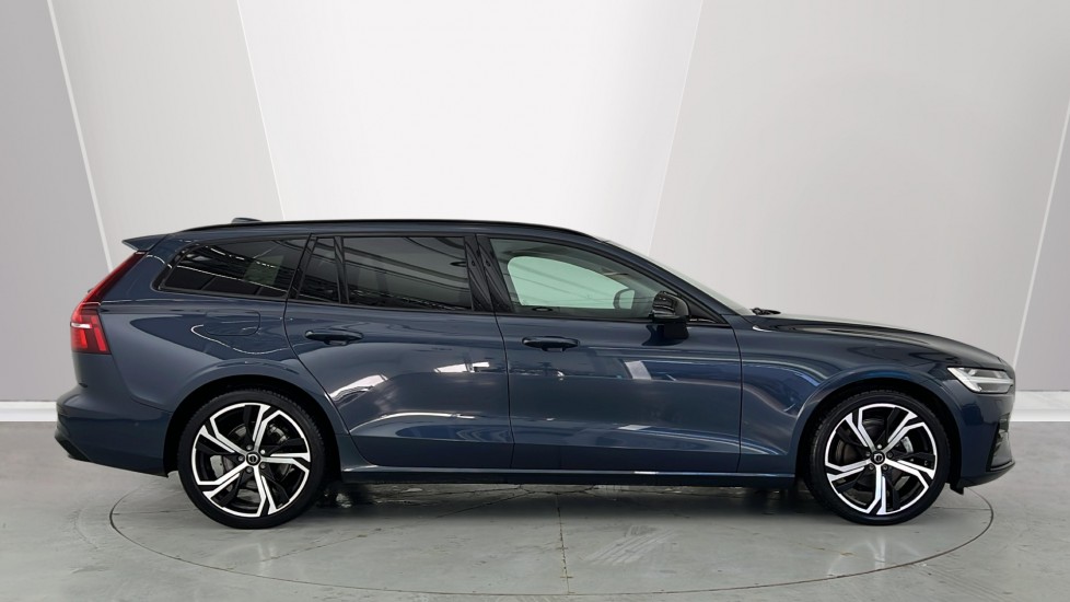 Used Volvo V60 2025 for sale - 77726022: Photo 3