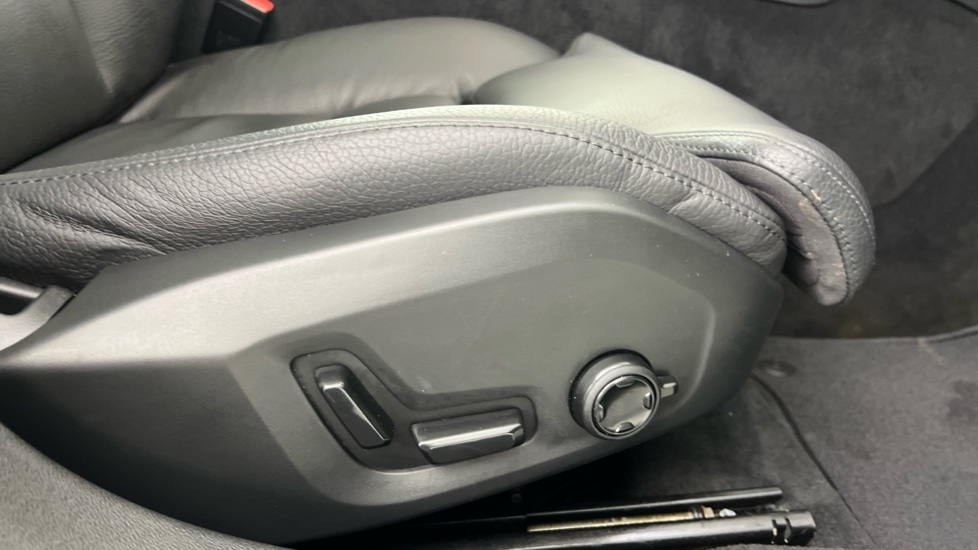 Used Volvo V60 2025 for sale - 77726022: Photo 30