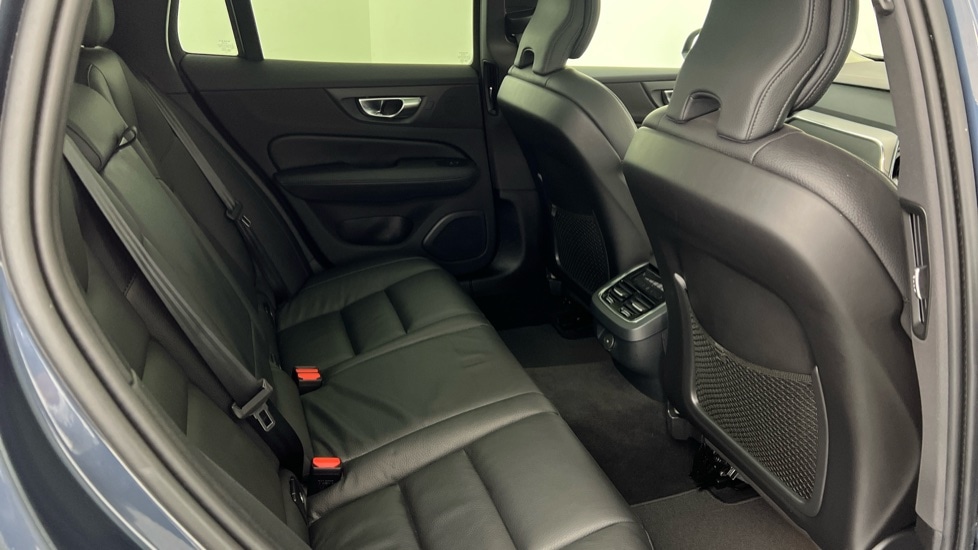Used Volvo V60 2025 for sale - 77726022: Photo 6