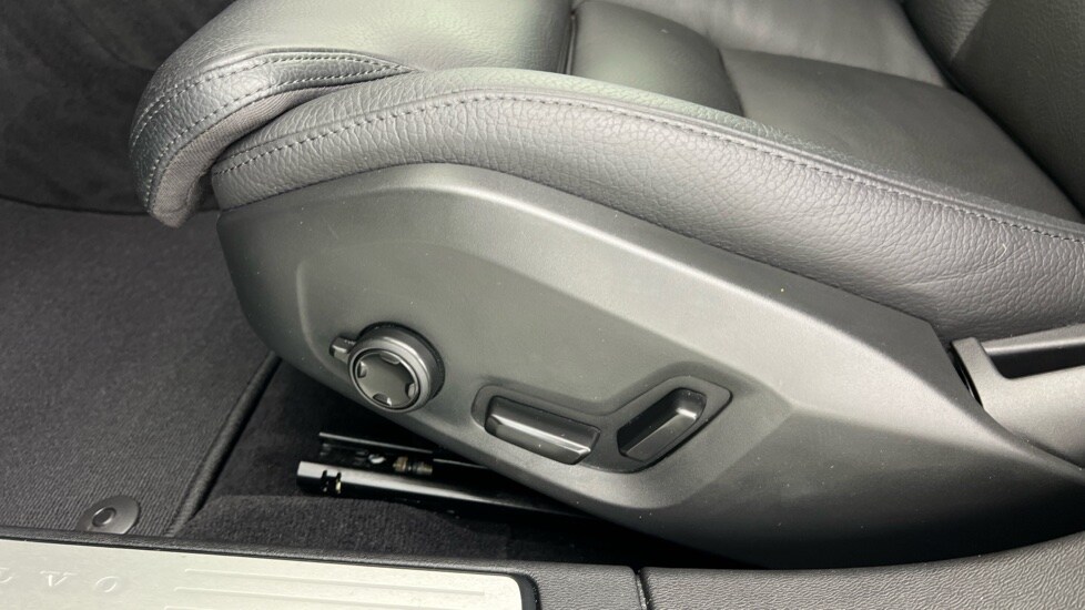 Used Volvo V60 2025 for sale - 77726022: Photo 62