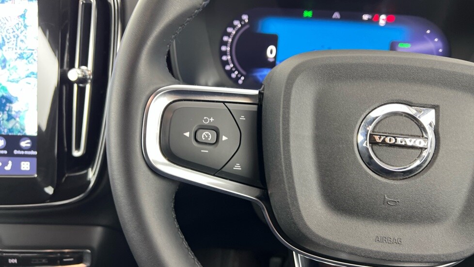 Used Volvo XC40 2023 for sale - 77885391: Photo 21