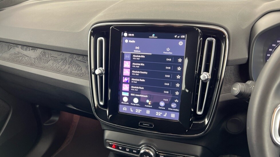 Used Volvo XC40 2023 for sale - 77885391: Photo 40