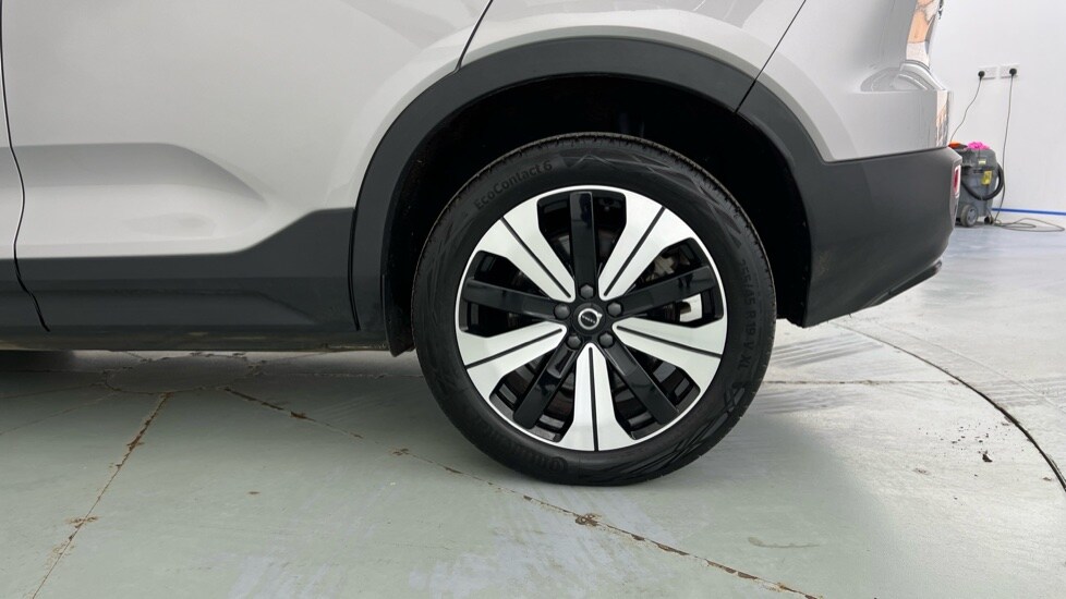 Used Volvo XC40 2023 for sale - 77885391: Photo 56