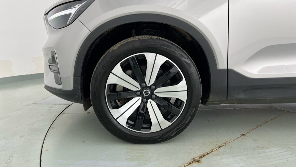 Used Volvo XC40 2023 for sale - 77885391: Photo 57