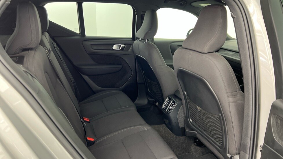 Used Volvo XC40 2023 for sale - 77885391: Photo 6