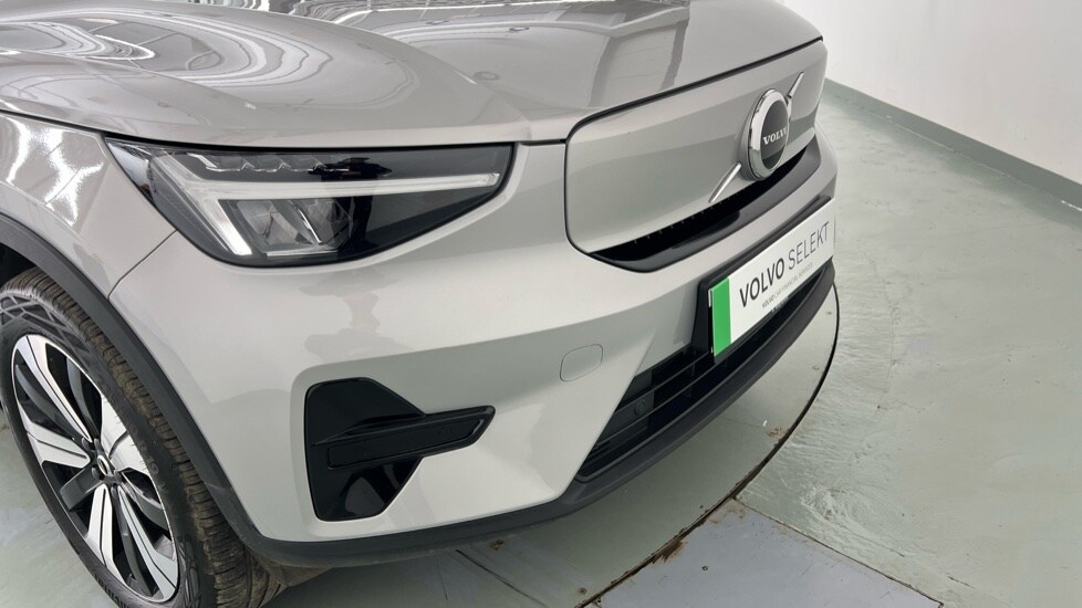 Used Volvo XC40 2023 for sale - 77885391: Photo 60