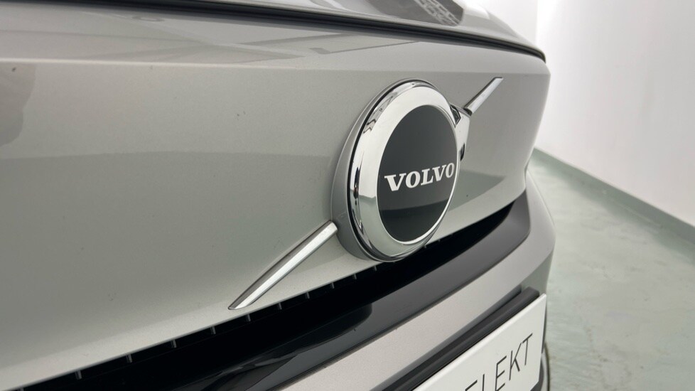 Used Volvo XC40 2023 for sale - 77885391: Photo 62