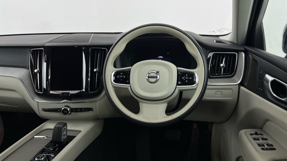 Used Volvo XC60 2023 for sale - 77087543: Photo 10