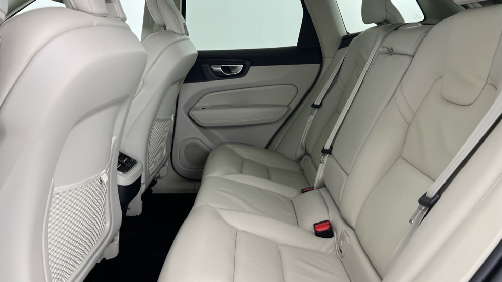 Used Volvo XC60 2023 for sale - 77087543: Photo 33