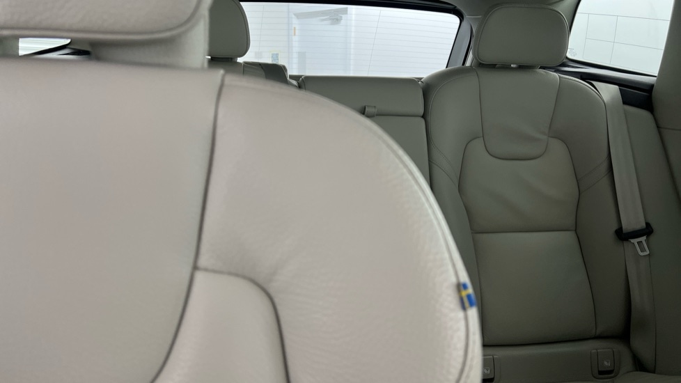 Used Volvo XC60 2023 for sale - 77087543: Photo 37