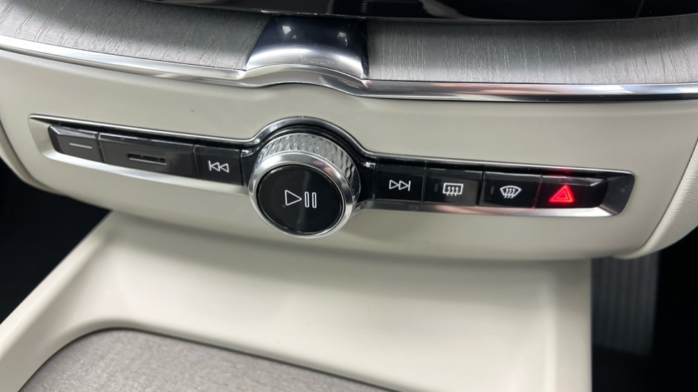 Used Volvo XC60 2023 for sale - 77087543: Photo 49