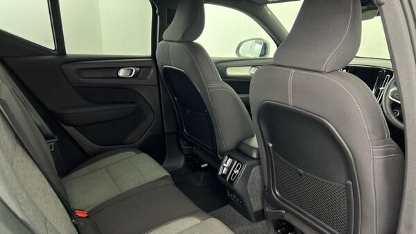 Used Volvo XC40 2024 for sale - 75763827: Photo 6