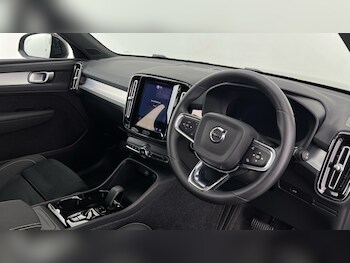 Used Volvo XC40 2025 for sale - 77778449: Photo