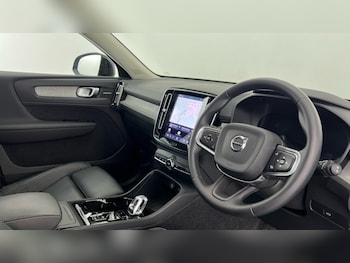 Used Volvo XC40 2025 for sale - 78804429: Photo