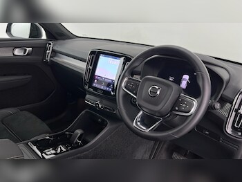 Used Volvo XC40 2025 for sale - 77678852: Photo