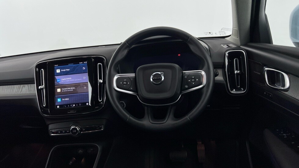 Used Volvo XC40 2024 for sale - 75763465: Photo 10