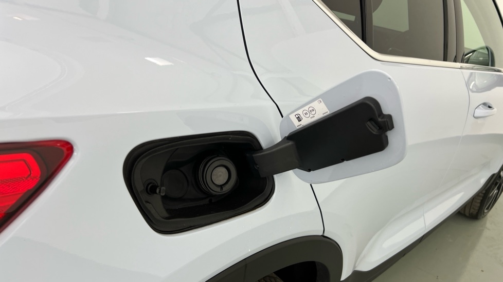 Used Volvo XC40 2024 for sale - 75763465: Photo 16