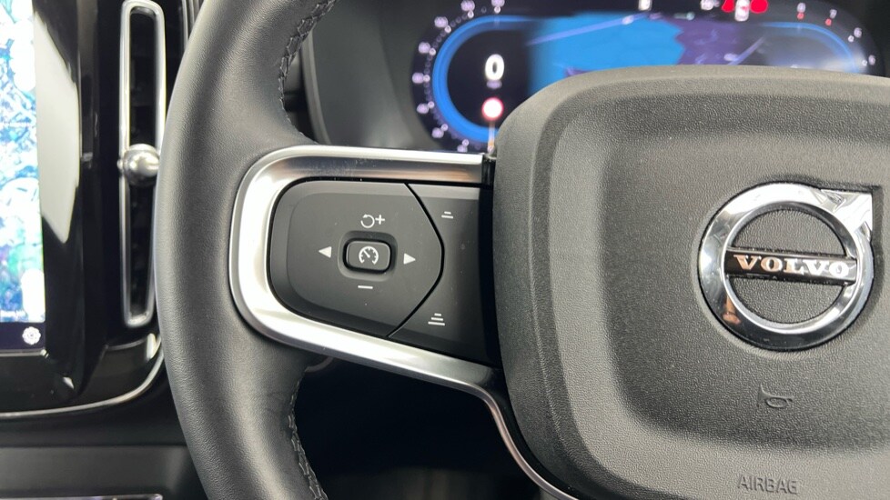 Used Volvo XC40 2024 for sale - 75763465: Photo 21