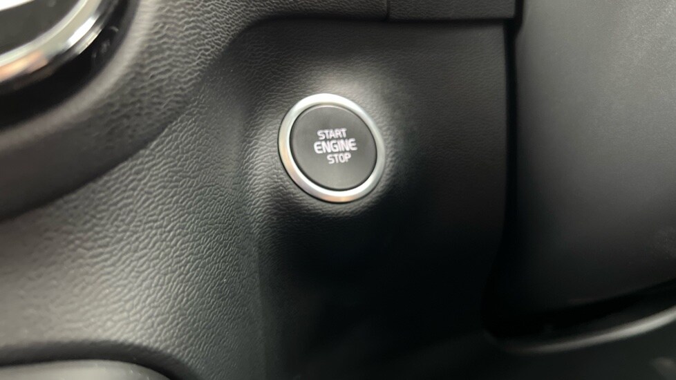 Used Volvo XC40 2024 for sale - 75763465: Photo 49