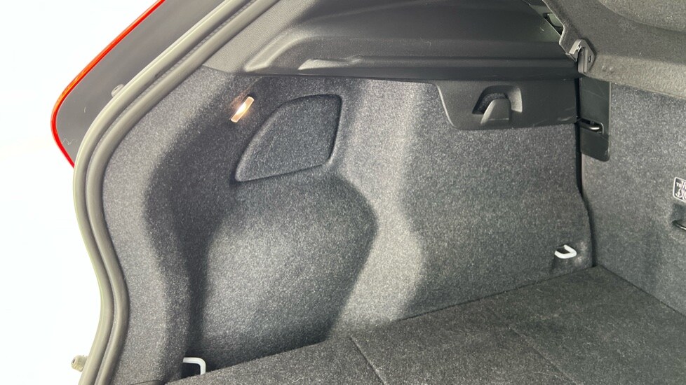 Used Volvo XC40 2024 for sale - 75763465: Photo 54