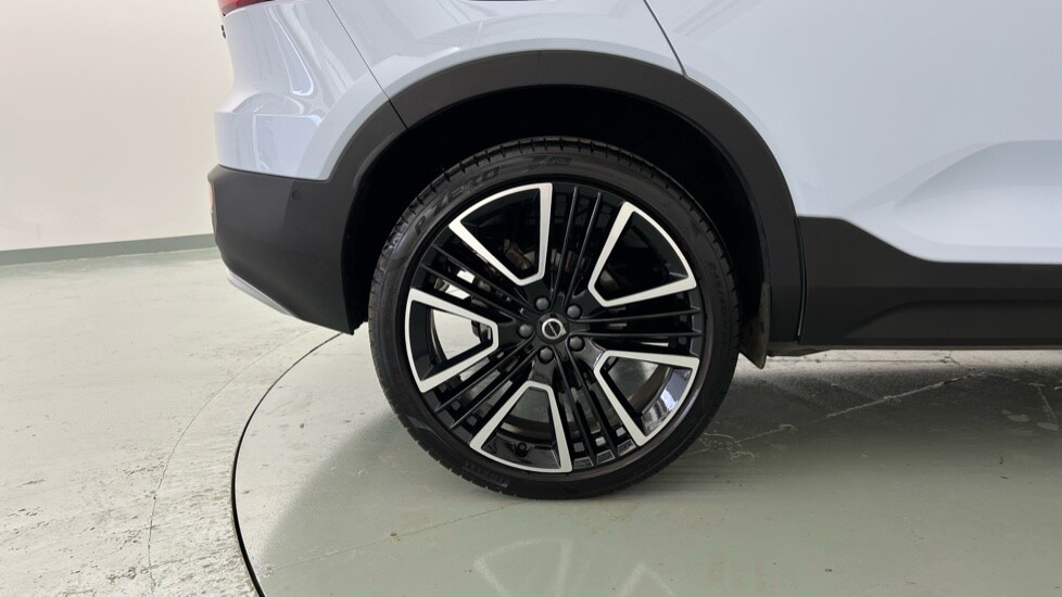 Used Volvo XC40 2024 for sale - 75763465: Photo 9