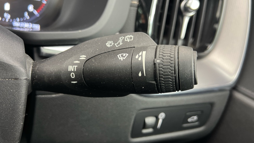 Used Volvo XC60 2021 for sale - 76180205: Photo 23
