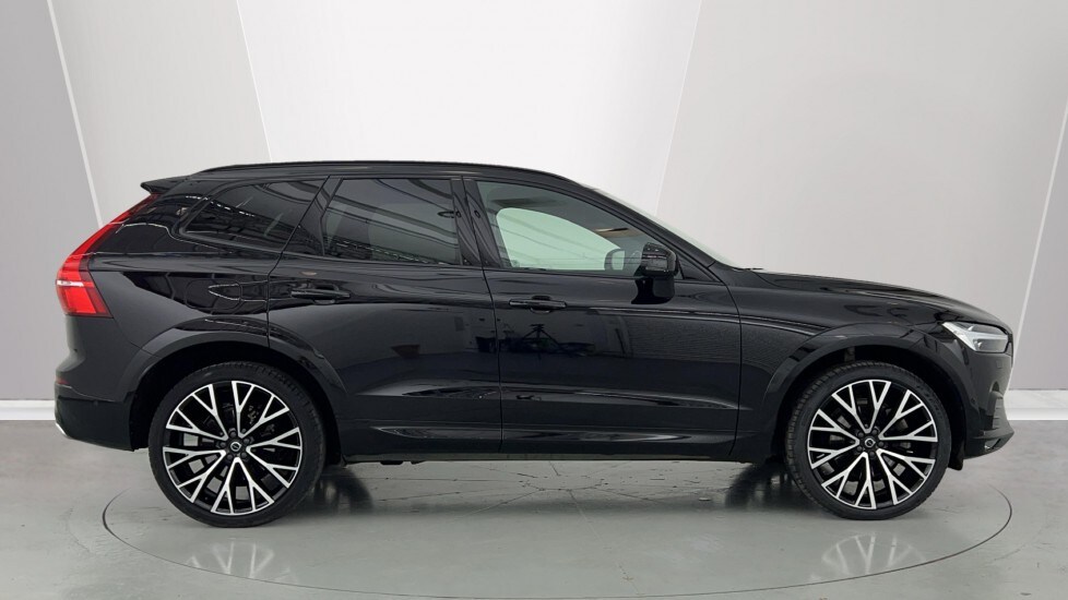 Used Volvo XC60 2021 for sale - 76180205: Photo 3