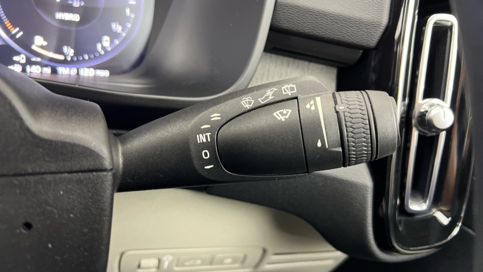 Used Volvo XC40 2021 for sale - 77690793: Photo 23