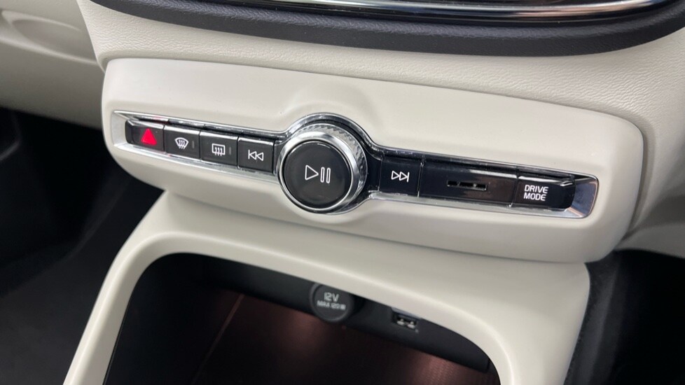 Used Volvo XC40 2021 for sale - 77690793: Photo 47