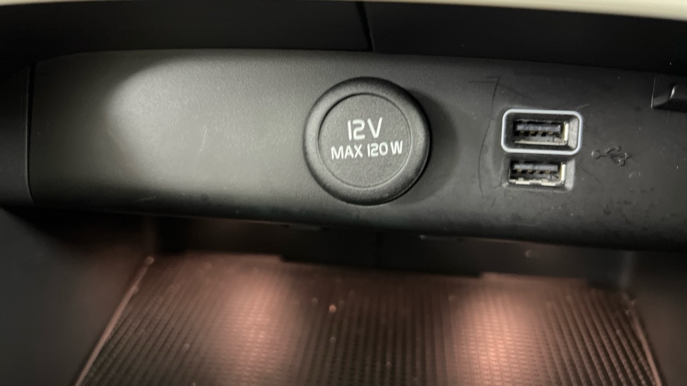 Used Volvo XC40 2021 for sale - 77690793: Photo 49