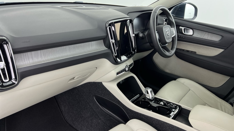 Used Volvo XC40 2021 for sale - 77690793: Photo 61