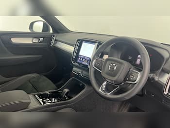 Used Volvo XC40 2026 for sale - 79367071: Photo