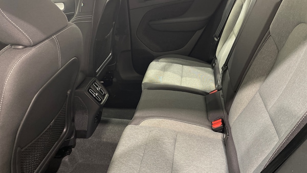Used Volvo XC40 2023 for sale - 76196140: Photo 10