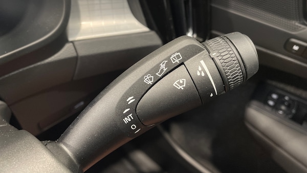 Used Volvo XC40 2023 for sale - 76196140: Photo 19