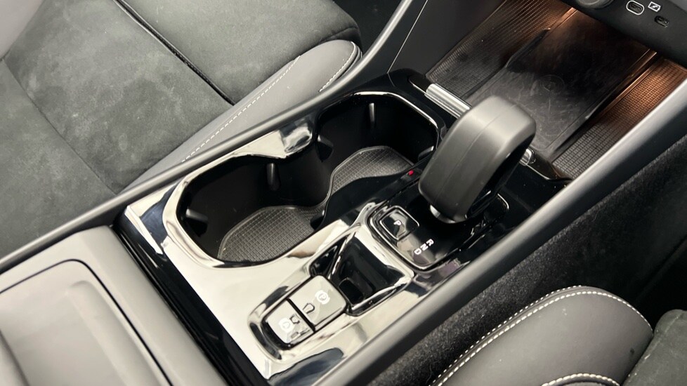 Used Volvo XC40 2024 for sale - 77673808: Photo 25