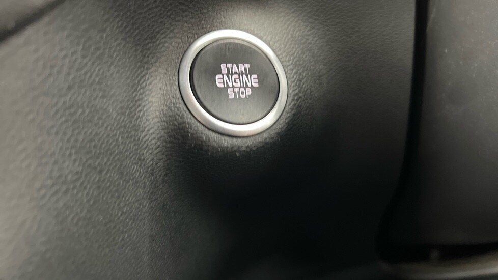 Used Volvo XC40 2024 for sale - 77673808: Photo 50