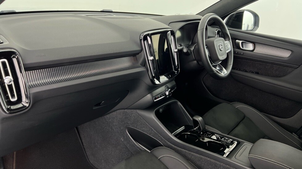 Used Volvo XC40 2024 for sale - 77673808: Photo 62