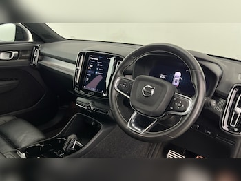 Used Volvo XC40 2021 for sale - 77300474: Photo