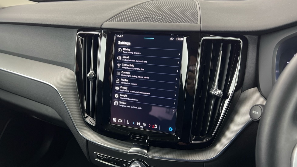 Used Volvo XC60 2025 for sale - 77235537: Photo 17