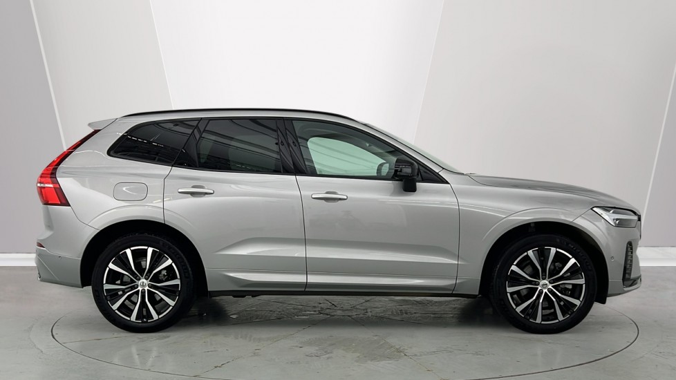 Used Volvo XC60 2025 for sale - 77235537: Photo 3