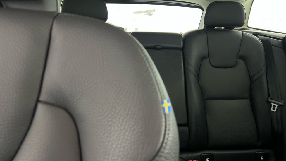 Used Volvo XC60 2025 for sale - 77235537: Photo 37