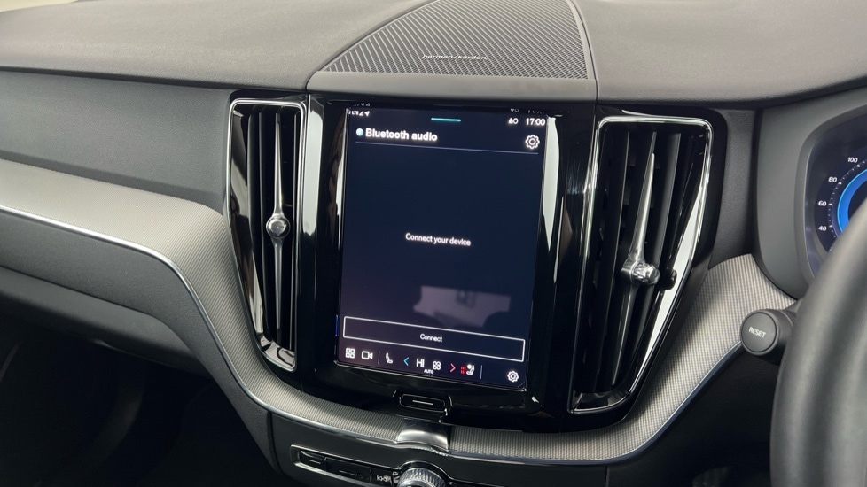 Used Volvo XC60 2025 for sale - 77235537: Photo 41