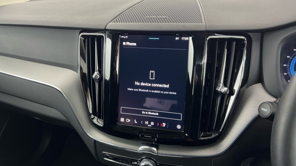 Used Volvo XC60 2025 for sale - 77235537: Photo 43