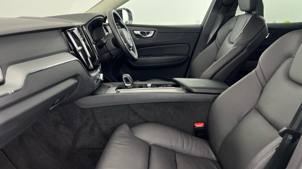 Used Volvo XC60 2025 for sale - 77235537: Photo 58