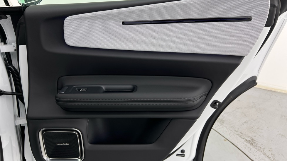 Used Polestar Polestar 4 2025 for sale - 75992806: Photo 48