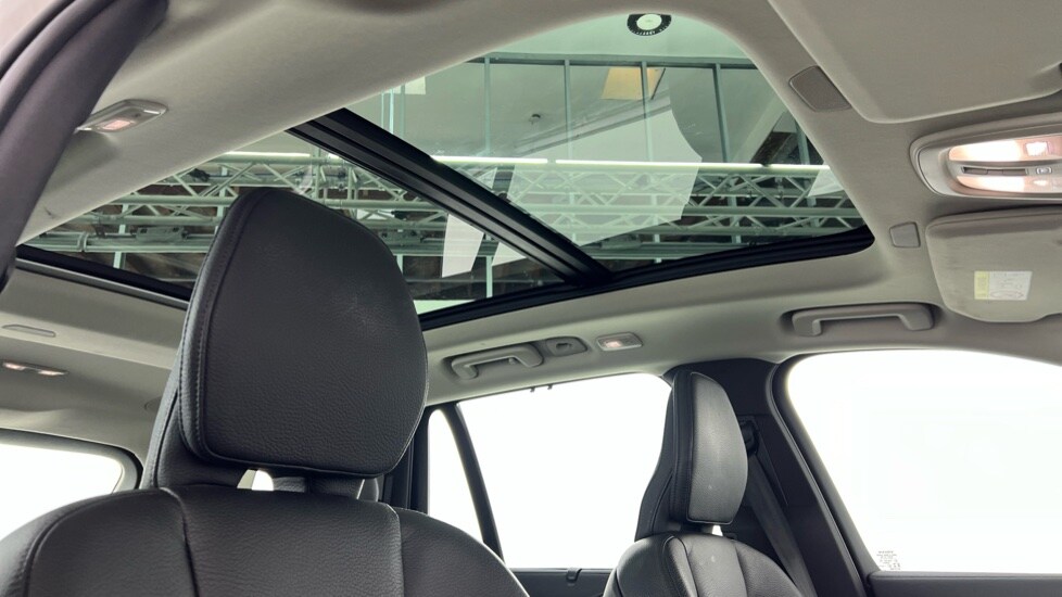 Used Volvo XC90 2022 for sale - 76007640: Photo 31