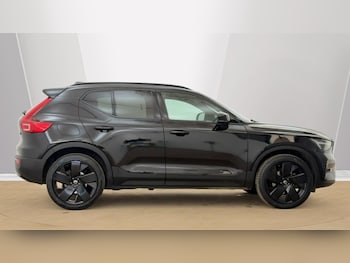 Used Volvo XC40 2025 for sale - 78581379: Photo